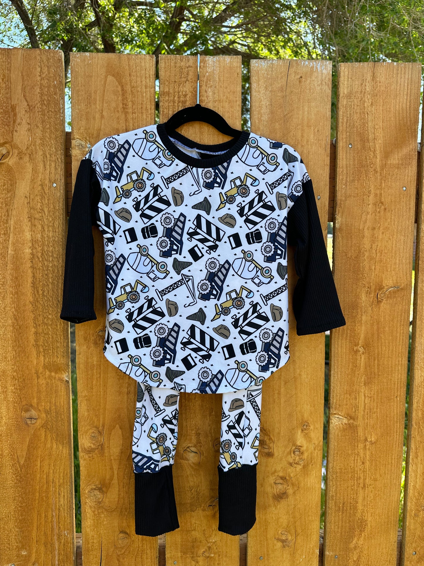 2T Lounge Set
